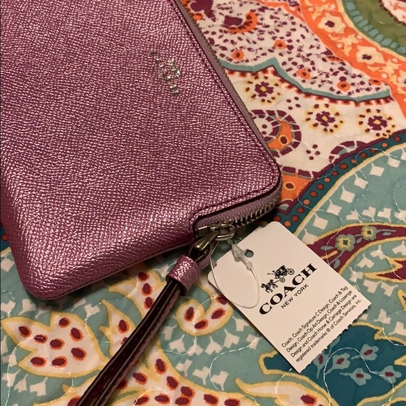Coach Wristlet NWT - Picture 4 of 5